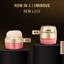 Lakme Ultimate Glam Powder Highlighter For EfFortless Sun-kissed Shine - Sun Kissed 4