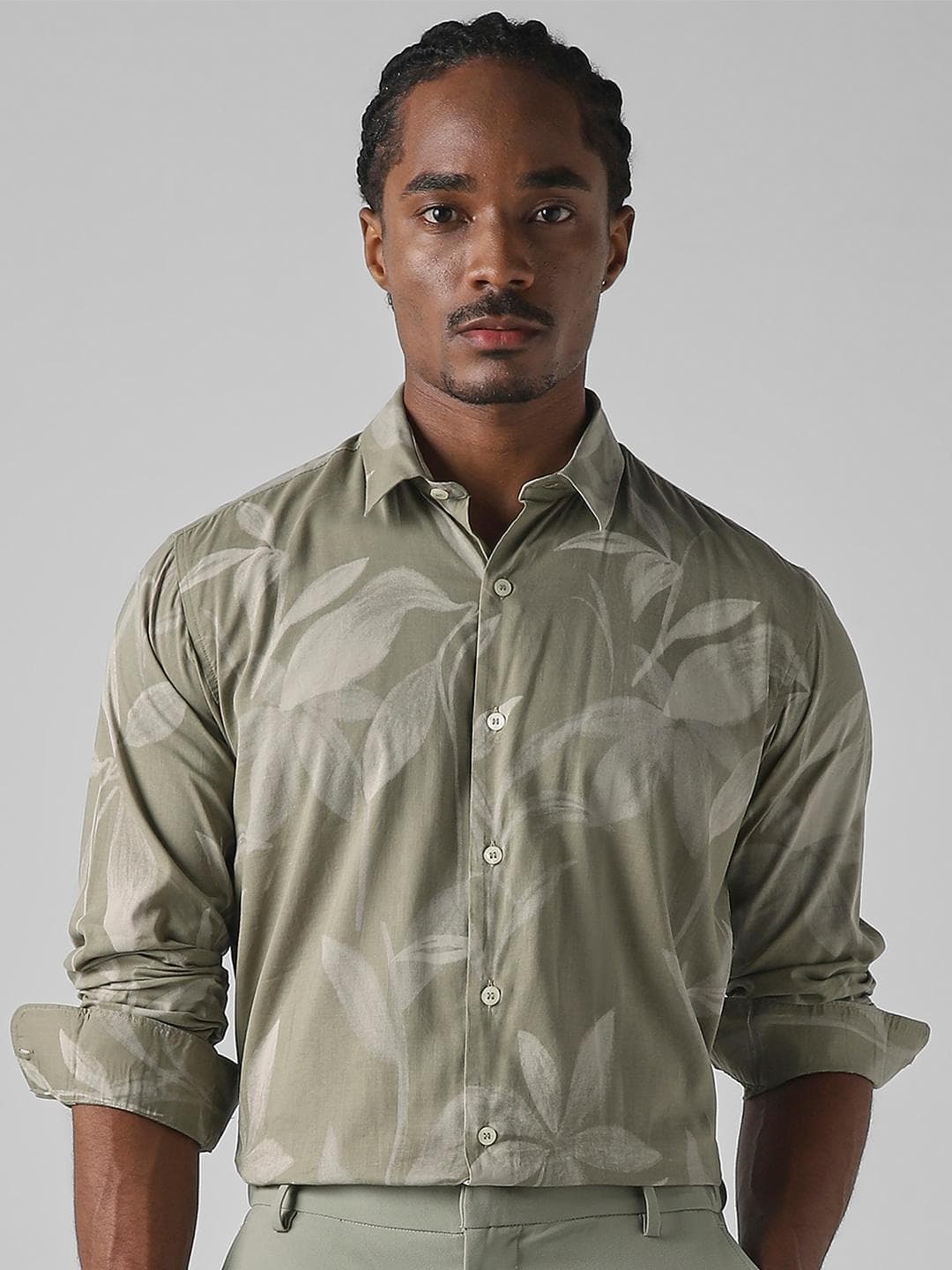 Mufti Men Spread Collar Cotton Slim Fit Casual Shirt