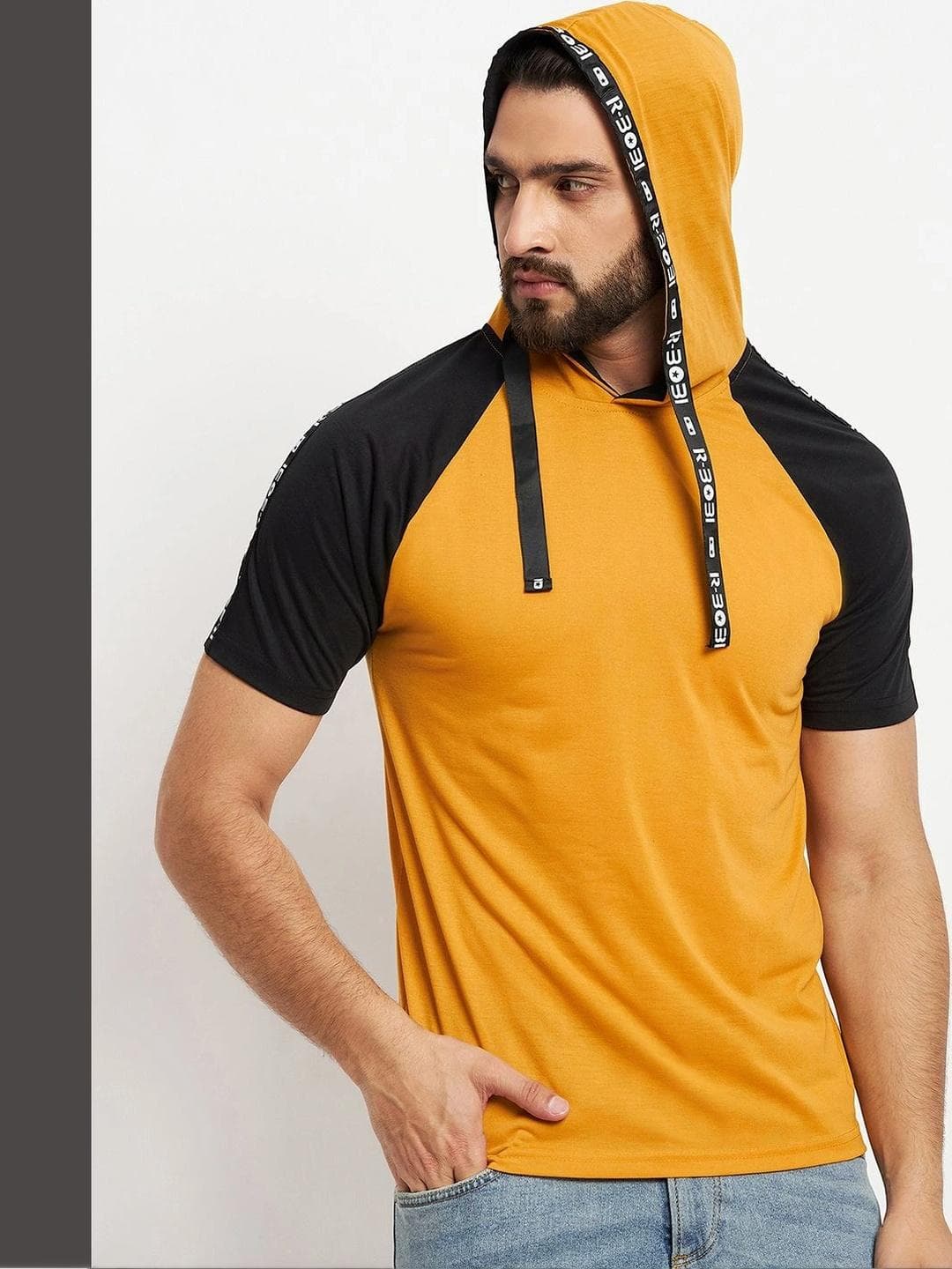 HERE&NOW Men Brand Logo Colourblocked Hooded T Shirt