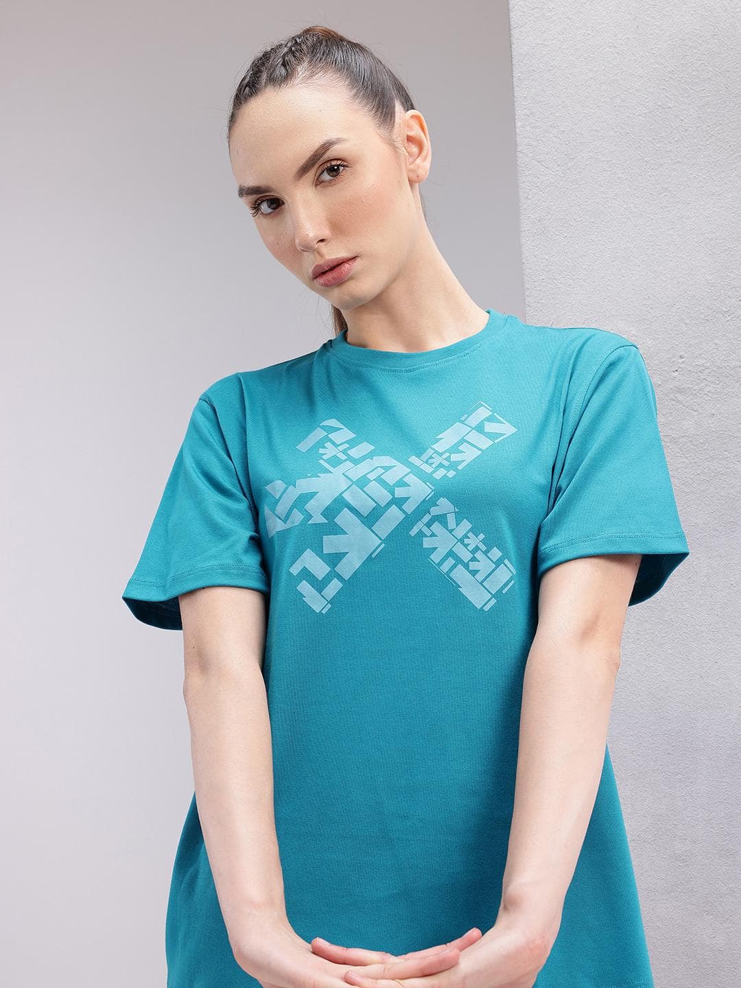 HRX By Hrithik Roshan Brand Logo Printed Drop Shoulder Sleeves Relaxed Training T Shirt