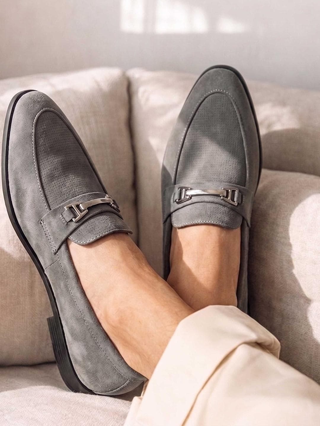 HERE&NOW Men Grey Textured Horsebit Formal Loafers