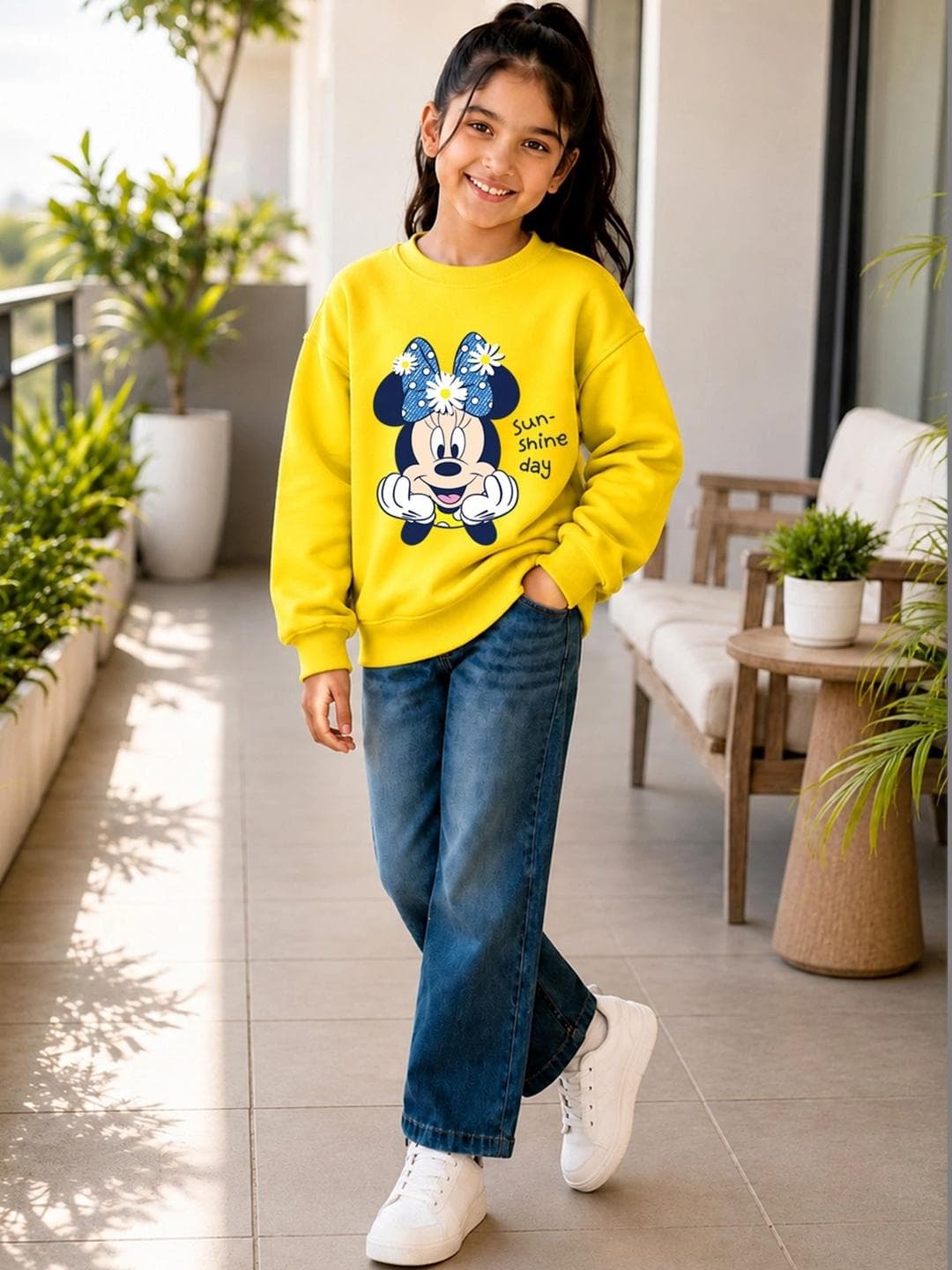 YK Disney Girls Printed Sweatshirt