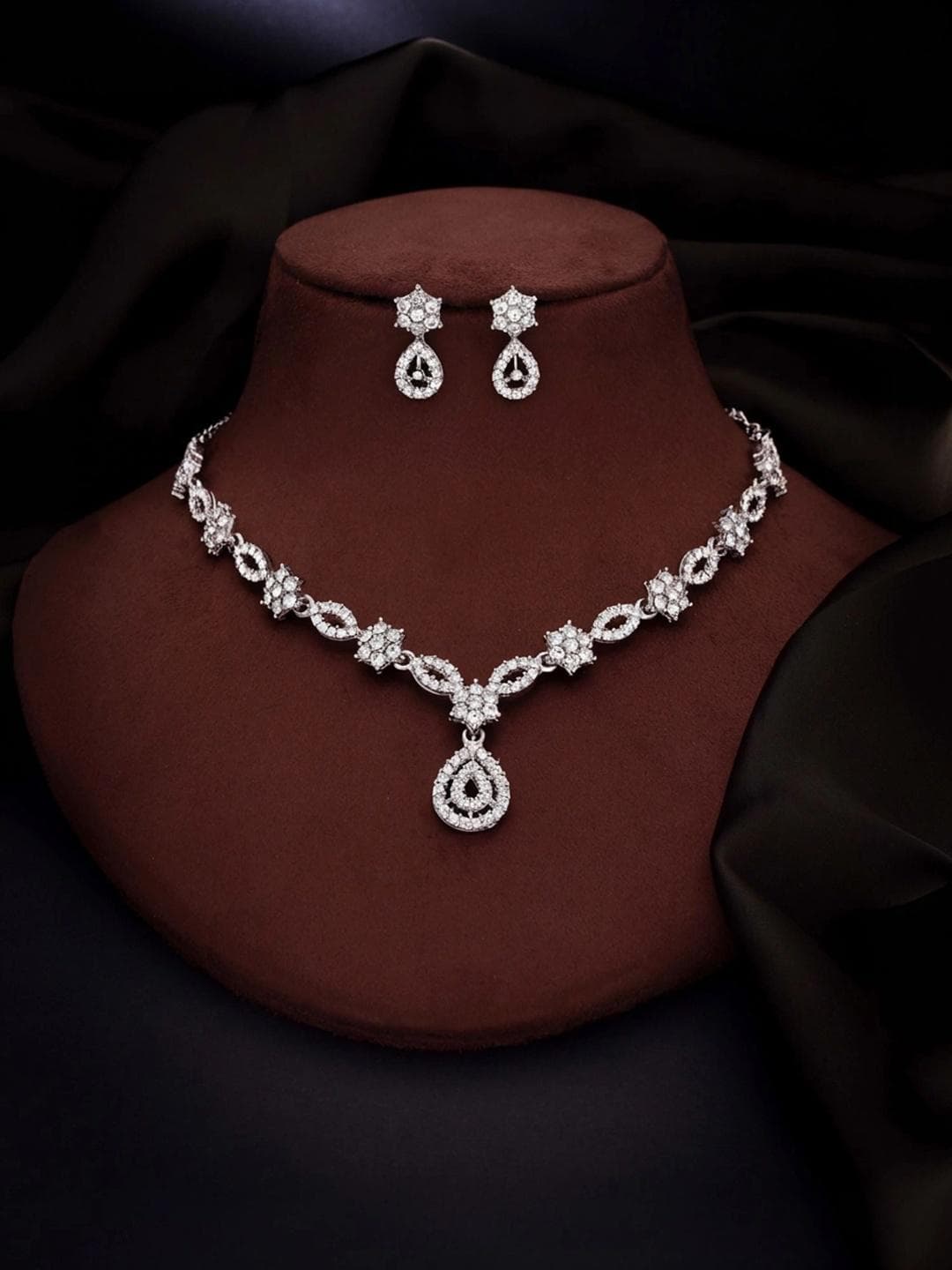 Anouk Gold Plated Stone Studded & Beaded Necklace And Earrings