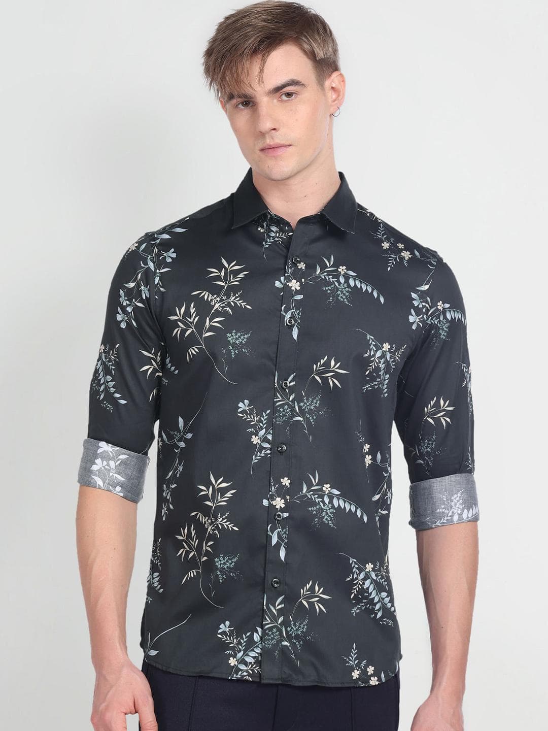 Flying Machine Slim Fit Floral Printed Pure Cotton Casual Shirt