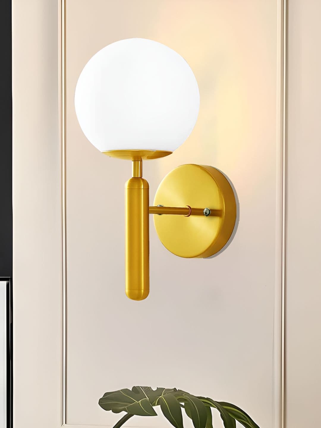 Decorcity Gold Toned & White Metal Contemporary Cylinder Shaped Wall Lamp