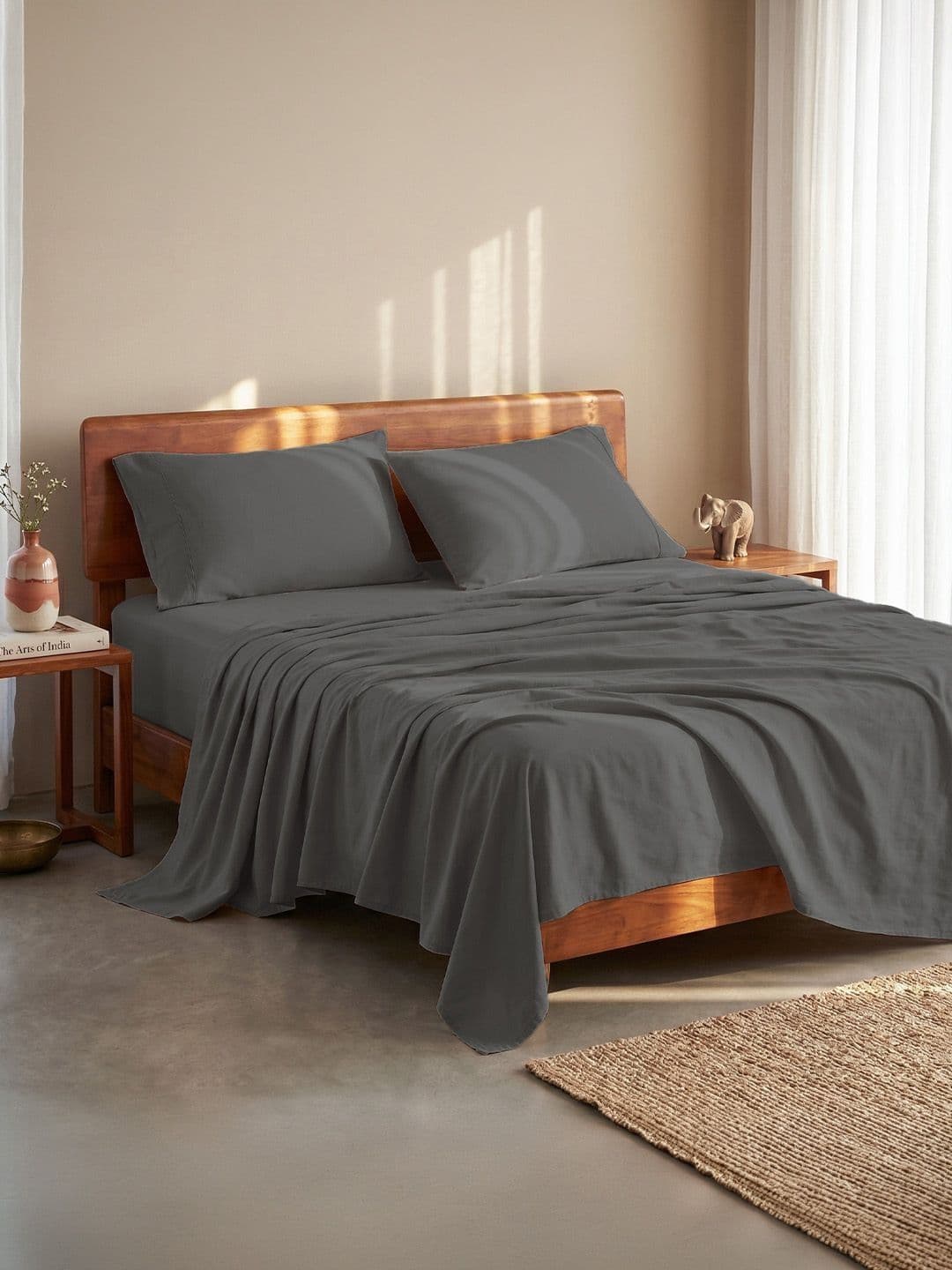 LANE LINEN Black Cotton 144 TC Double Bedsheet With 2 Pillow Covers 224 X 254 Cm