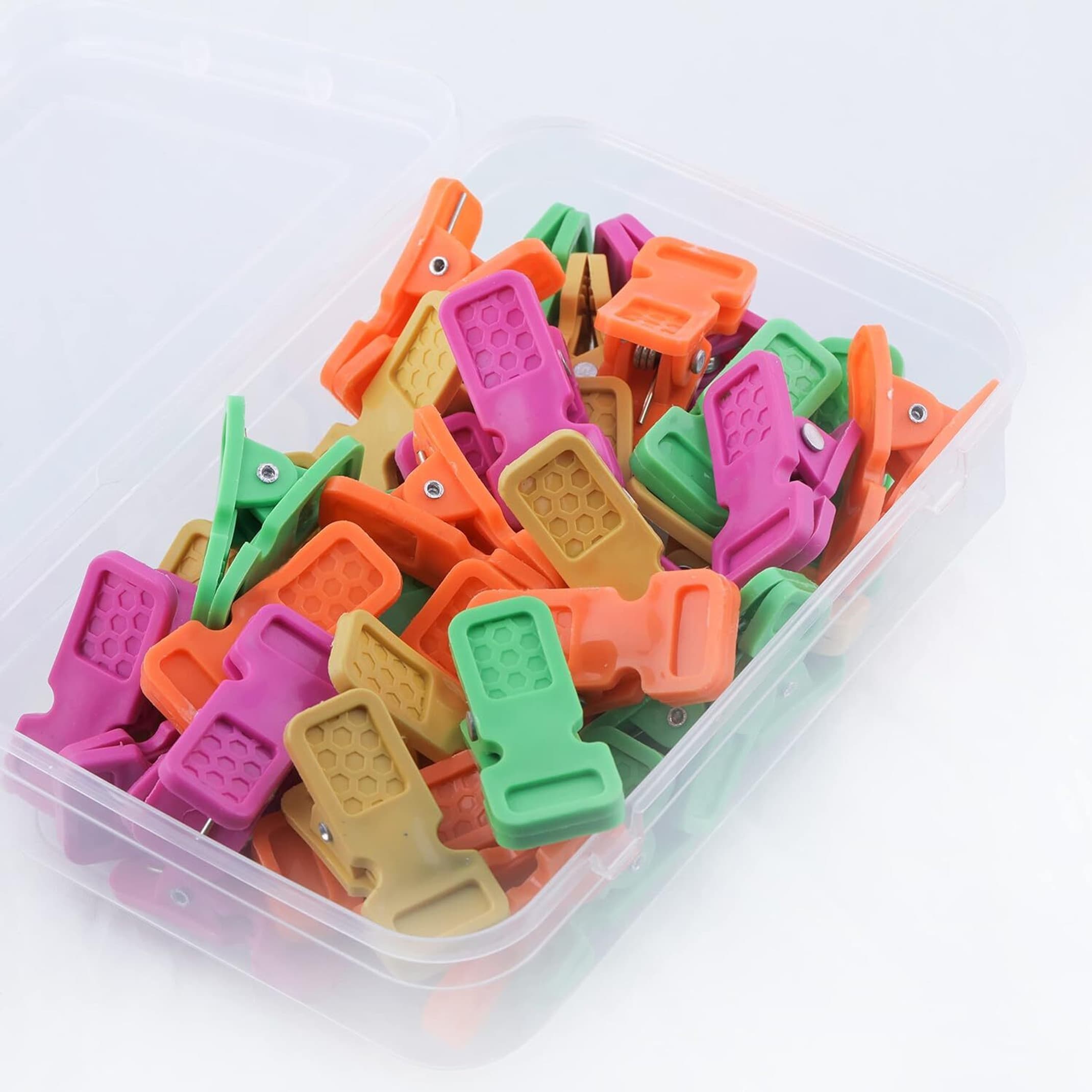 XBEY Multipurpose Clothes Pins for Indoor and Outdoor Use Plastic Cloth Clips (Multicolor Pack of 15)